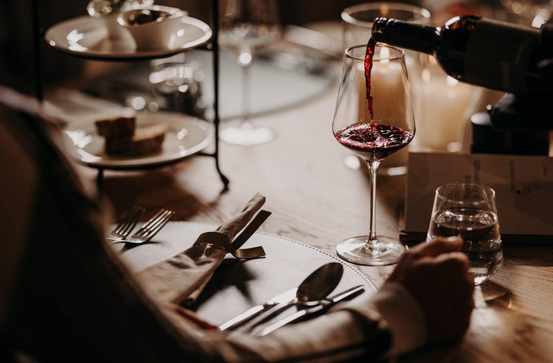 dinner-forks-friends