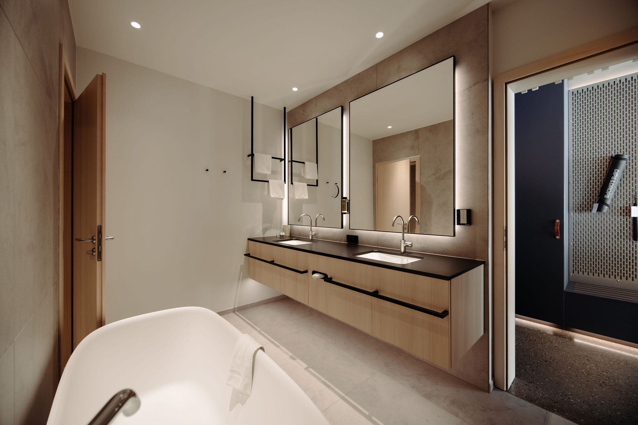 Badezimmer in der ULTIMATE Champion Suite