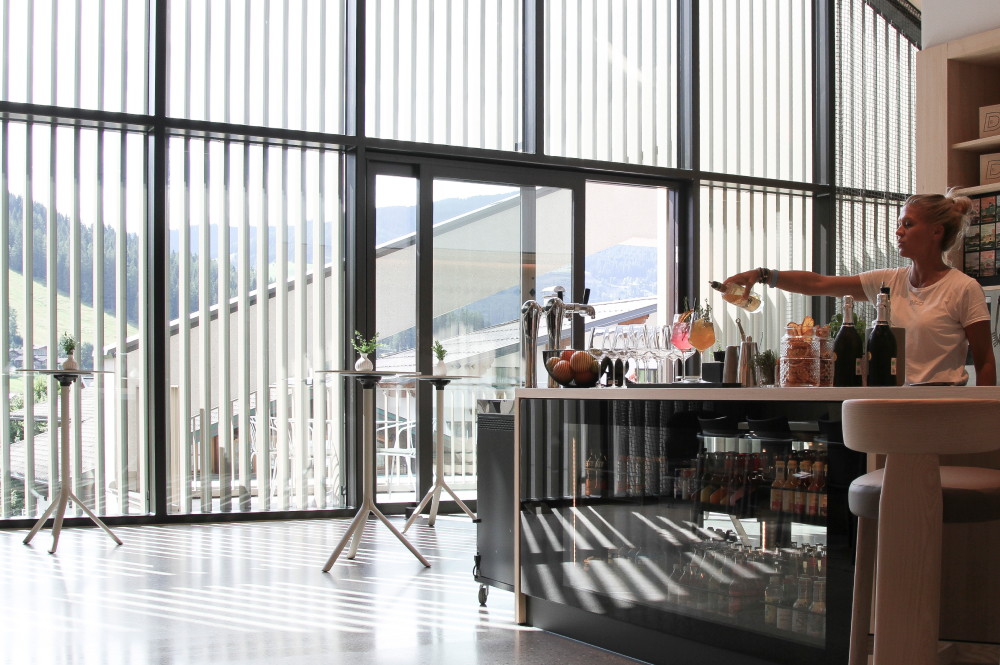 bar-living-room
