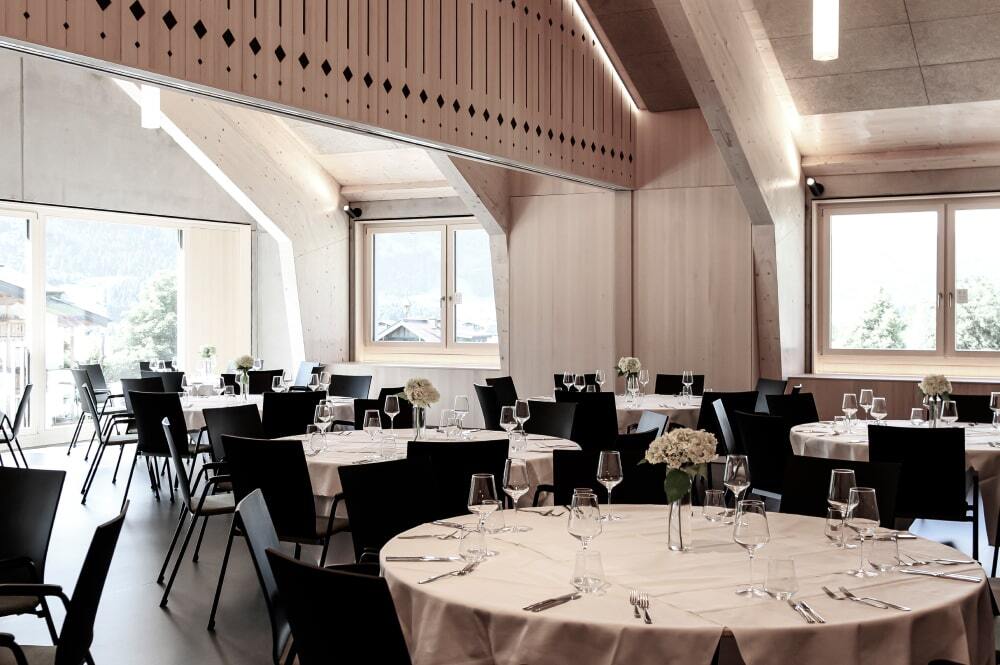 dining-location-min
