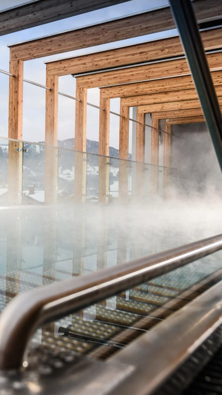 hotel-mit-pool-flachau-min