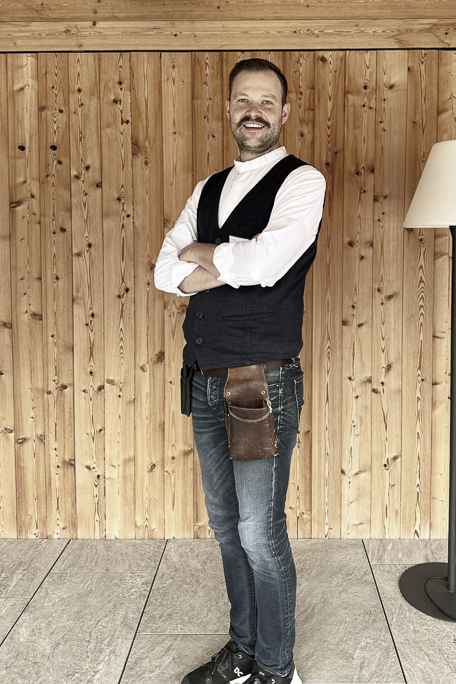 Christopher_F&B Manager