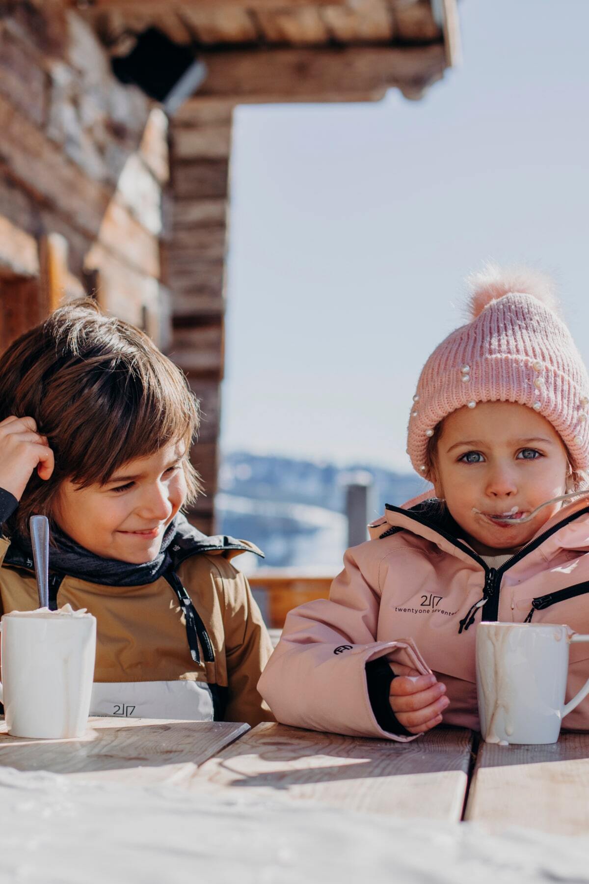 huetteneinkehr-familie-min © SalzburgerLand Tourismus