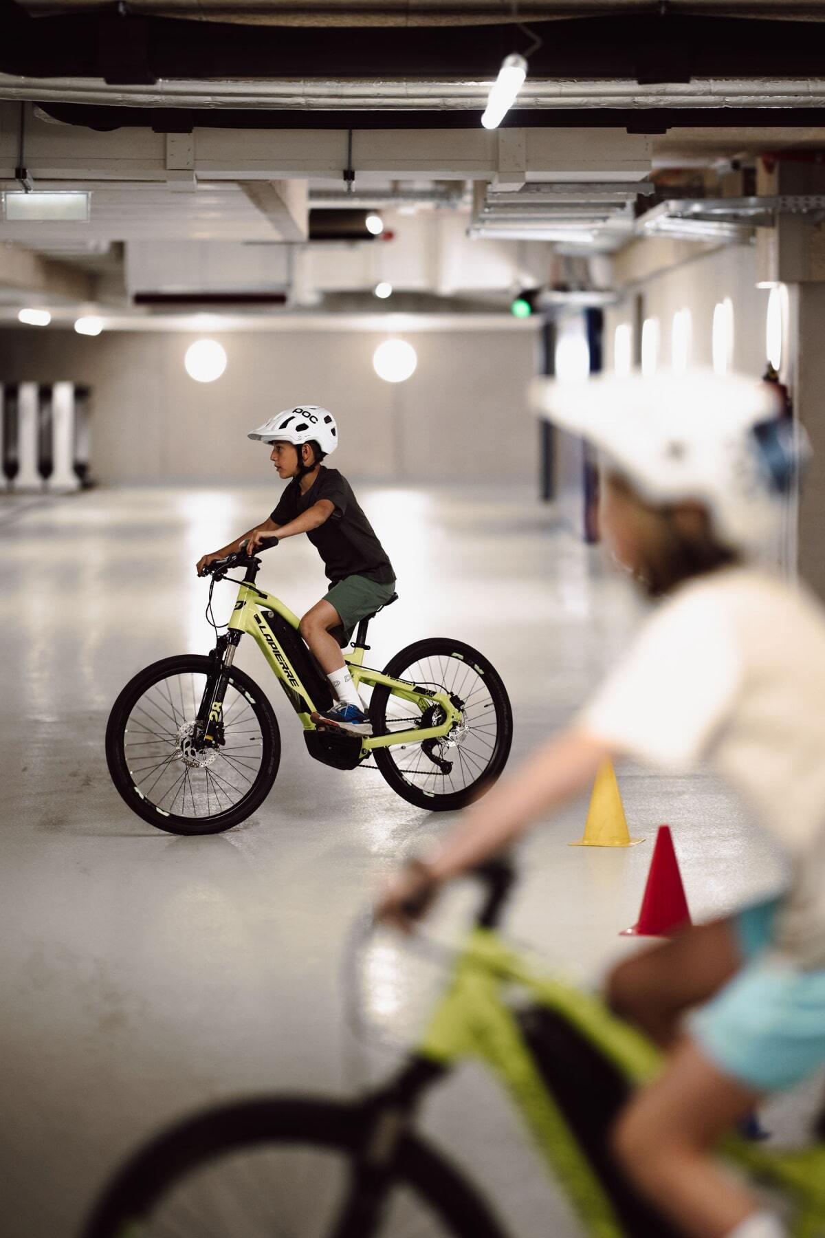 indoor-bike-parcour-min