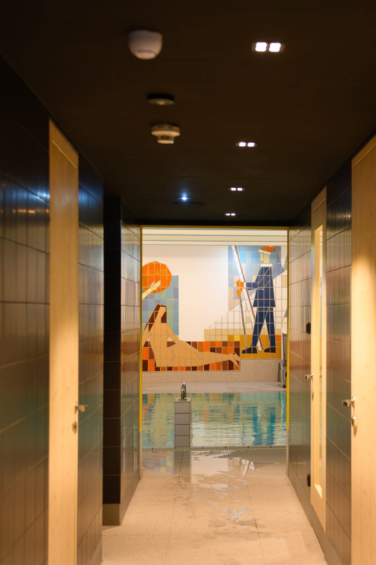 indoor-pool-min